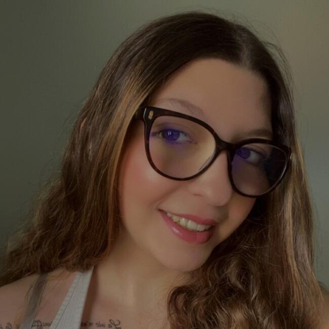 Babysitter in Olemps: Maeva