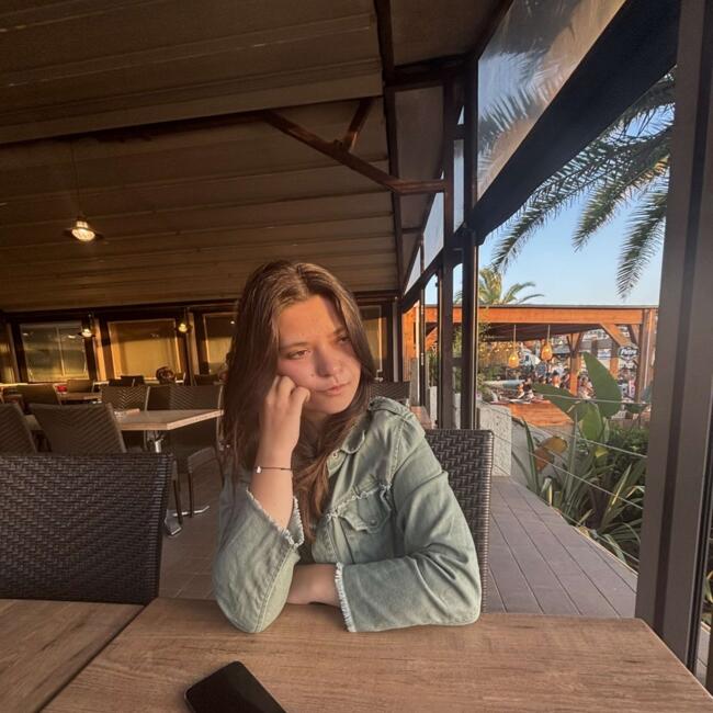 Babysitter in Afa: Oceane