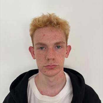 Babysitter Maidenhead: Elliot