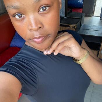 Babysitter in Cape Town: Thimna