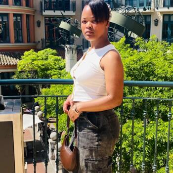 Babysitter Cape Town: Thimna