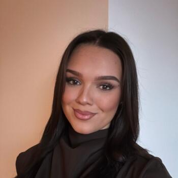 Babysitter in Sanem: Amina
