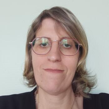 Babysitter in Mont-de-Marsan: Sabine