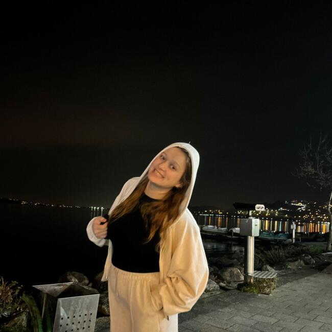 İstanbul bölgesinde bebek bakıcılığı işi: Gizem