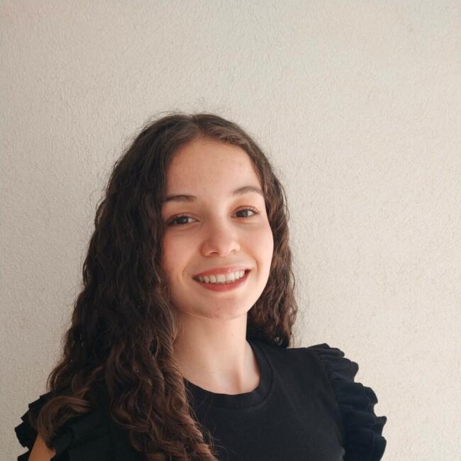 Babysitter in Cluj-Napoca: Inès