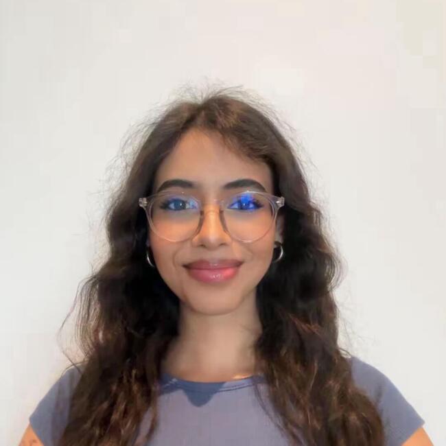 جليسة أطفال في دبي: Ayushi