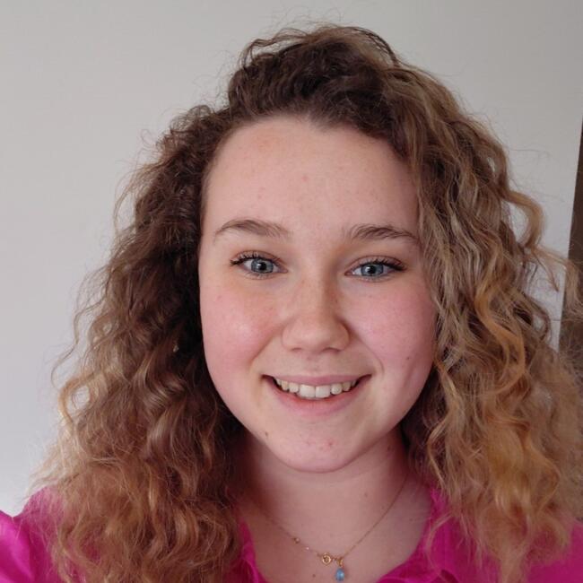 Babysitter in Six-Fours-les-Plages: Mathilde