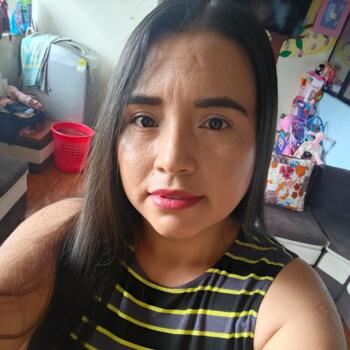 Niñera en Carapungo: Cinthia