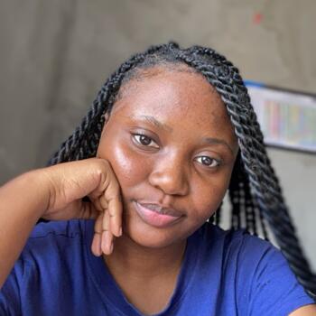 Babysitter in Coimbra: Nahissa