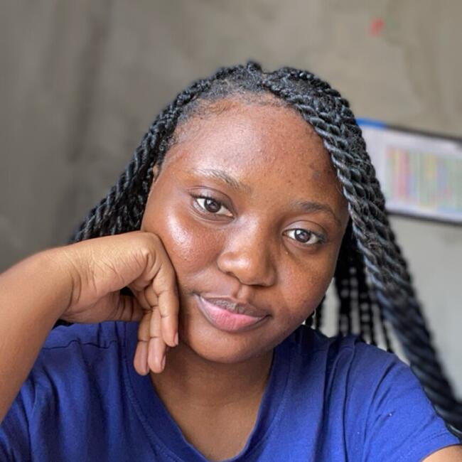 Babysitter in Coimbra: Nahissa