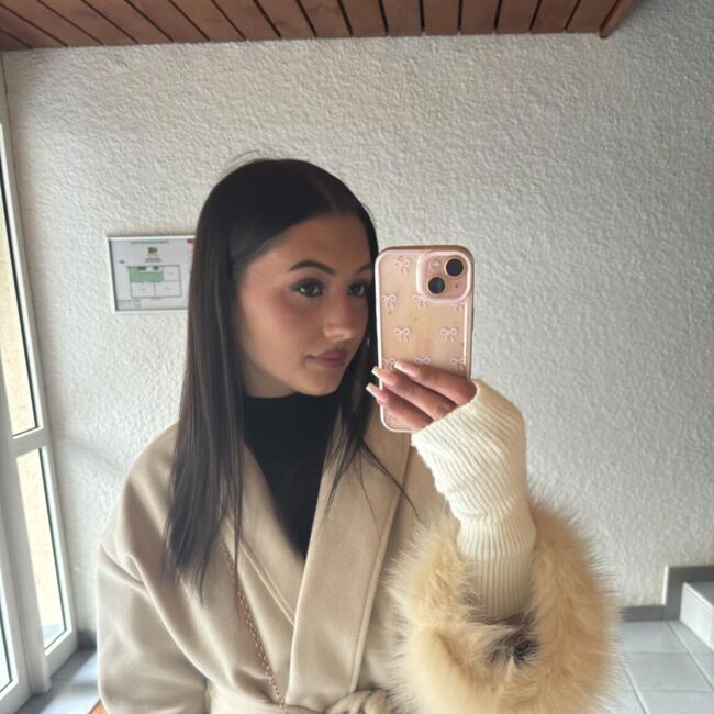 Babysitter in Le Puy-en-Velay: Jade