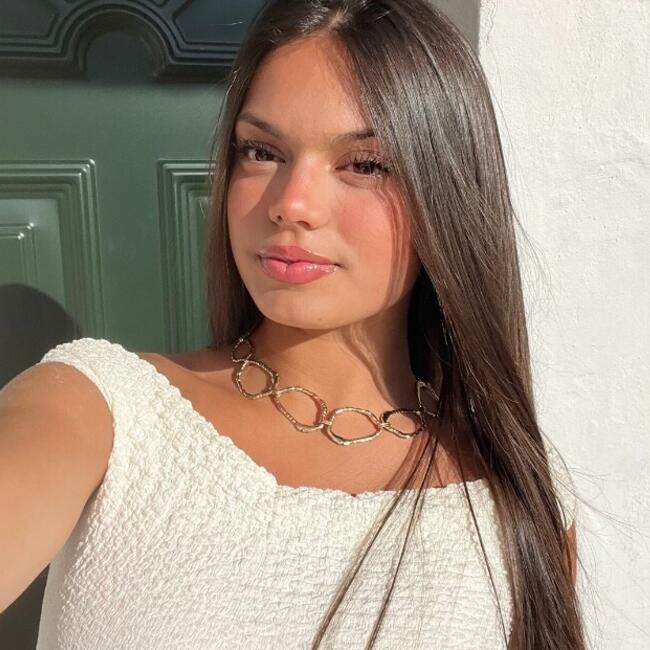 Canguro en Cornellà de Llobregat: Paula