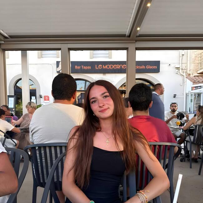 Babysitter in Moissac: Lana