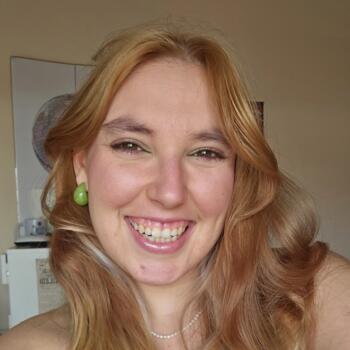 Babysitter Palau-solità i Plegamans: Cèlia