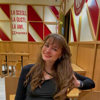 Babysitter a Modena: Giulia