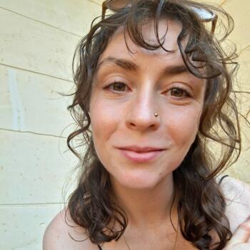 Babysitter in London: Olivia