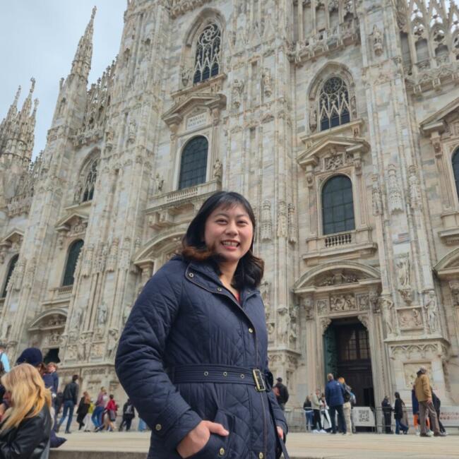 Babysitter in Mésa Geitoniá: YuElisa