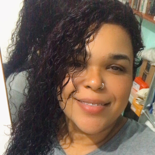 Babá em Queimados: Thaylane