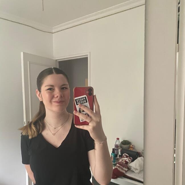 Babysitter in La Queue-en-Brie: Justine