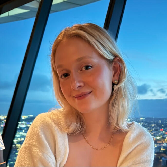 Babysitter in Auckland: Sydney