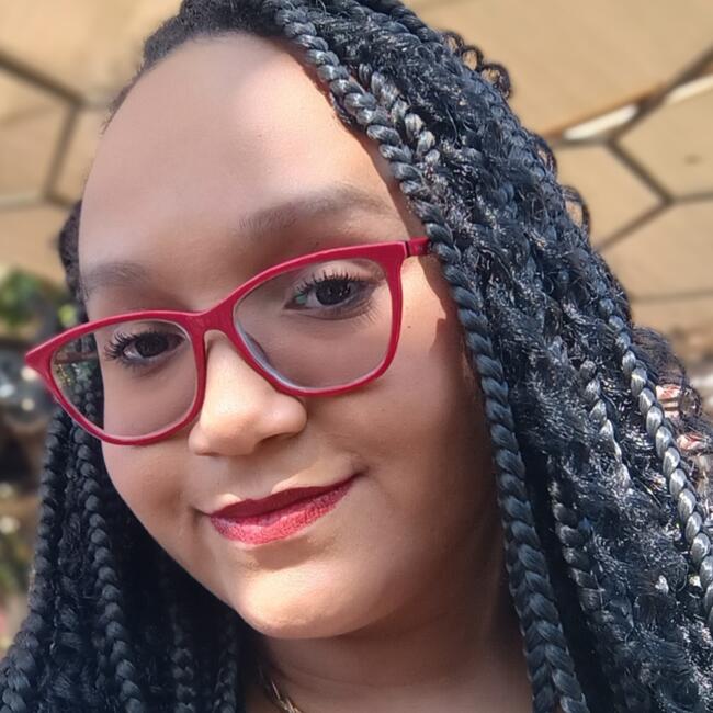 Babá em Brasília: Jeane