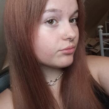 Babysitter in Languidic: Lou