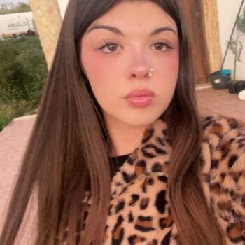 Babysitter in Torrent: Bianca