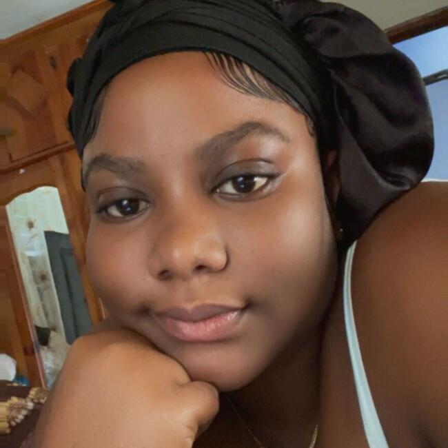 Babysitter in Spanish Town: Terrana