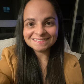 Babysitter Balneário Camboriú: Daila