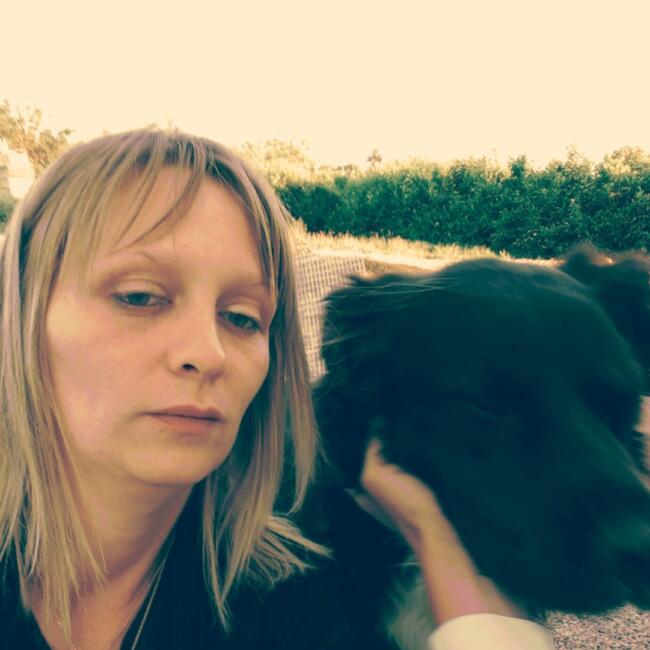 Babysitter in Saint-Sauveur-en-Puisaye: Coralie