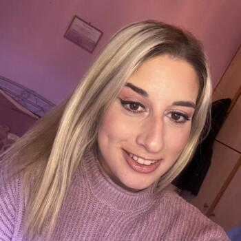 Nanny in Nikaia: Ανδριαννα