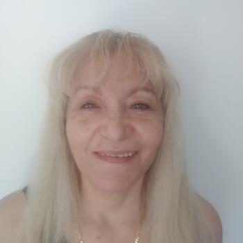 Babysitter in San Pedro Mártir: Norma