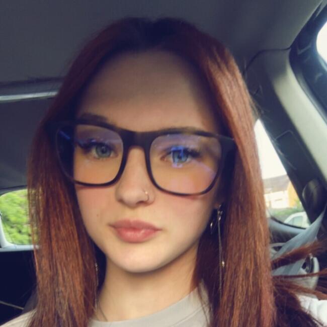 Babysitter in Charleroi: Lenna