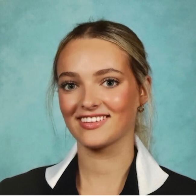 Babysitter in Sydney: Charlee