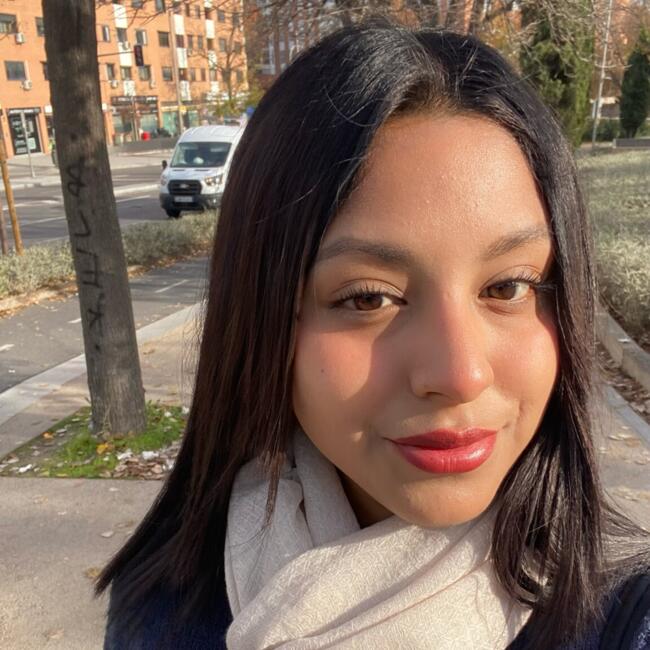 Babysitter in Madrid: Grecia