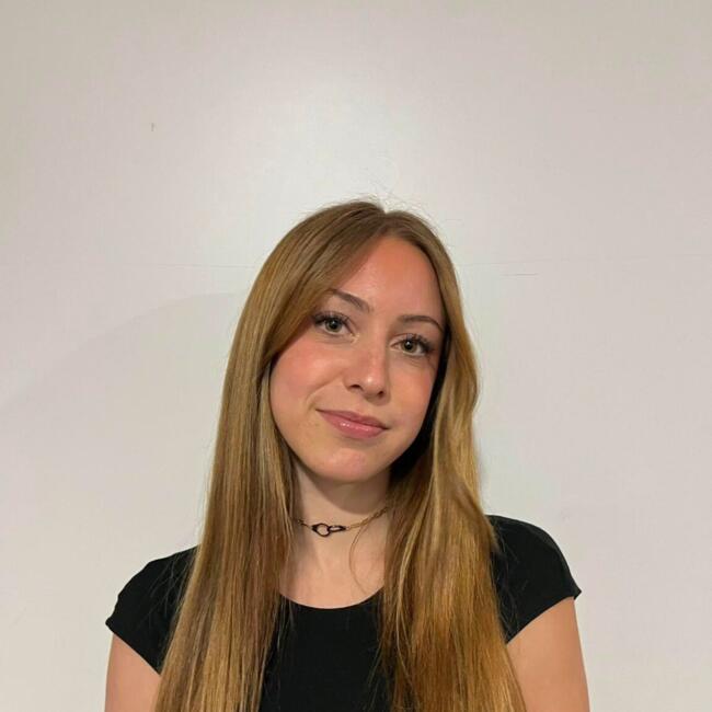 Babysitter in Albertville: Maeline