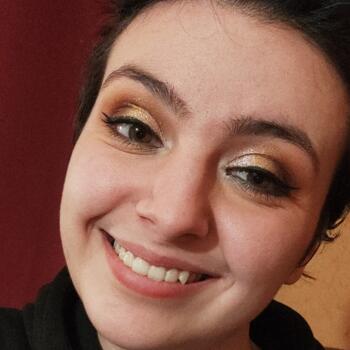 Baby-sitter in Auxerre: Yaelle