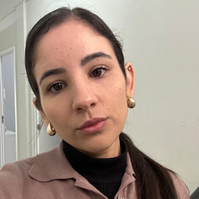 Babysitter in Almirante Tamandaré: Tamy