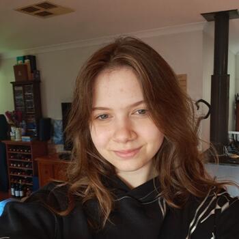 Babysitter Perth: Lara