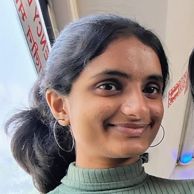 Babysitter in Pune: Shruti