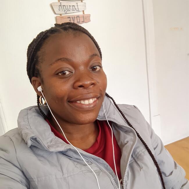 Babysitter in Lisbon: Bello