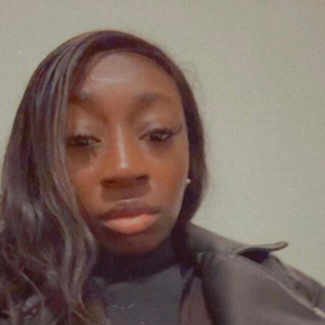 Babysitter in London: Chanel