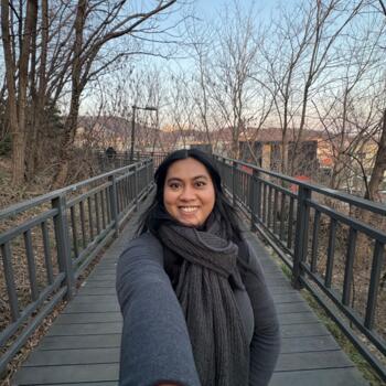 位于Singapore Island的临时保姆: Zee