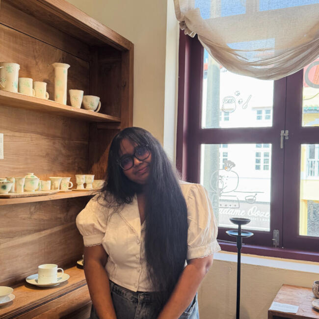 Babysitter in Singapore Island: Laya
