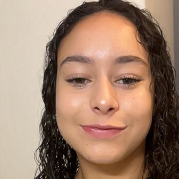 Babysitter in La Rochelle: Laure