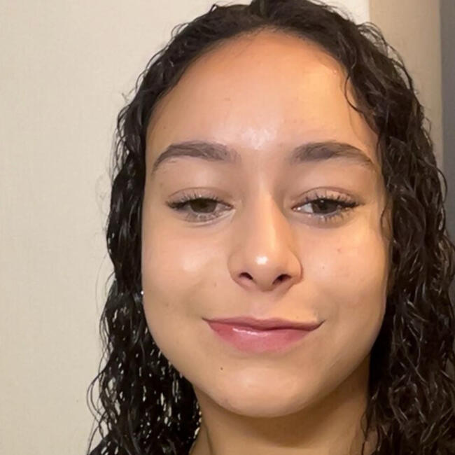 Babysitter in La Rochelle: Laure