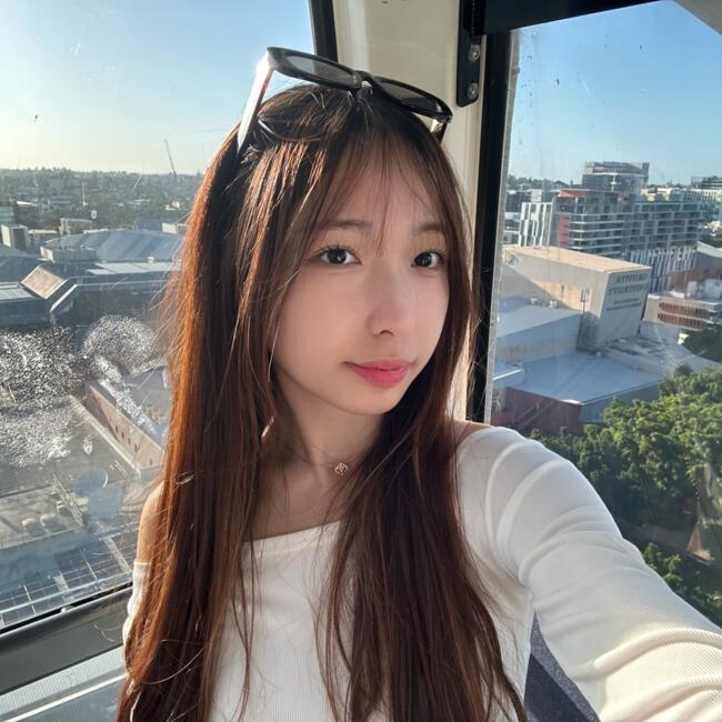 Babysitter in Sydney: Linh