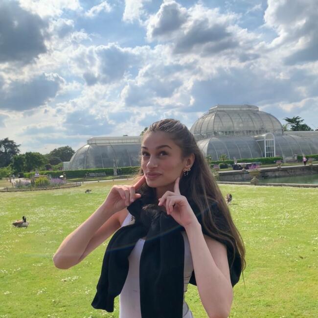 Babysitter in London: Victoria