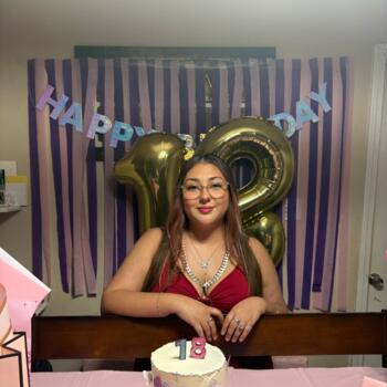 Babysitter in Clute: Katelynn