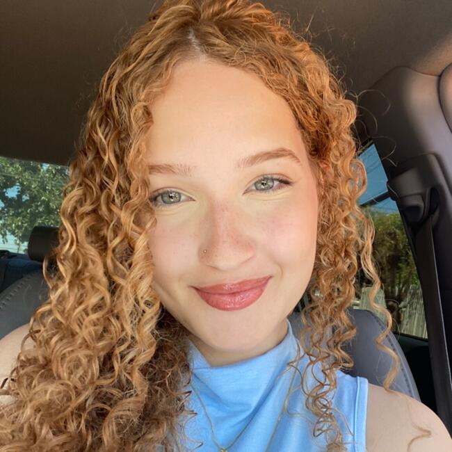 Babysitter in Valparaíso de Goiás: Kamilla